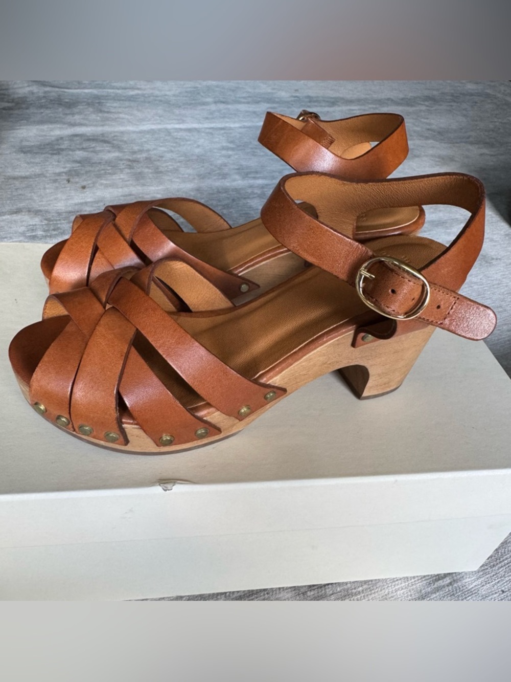 Sezane Isabelle Clogs in Smooth Camel - Picture 4 of 8